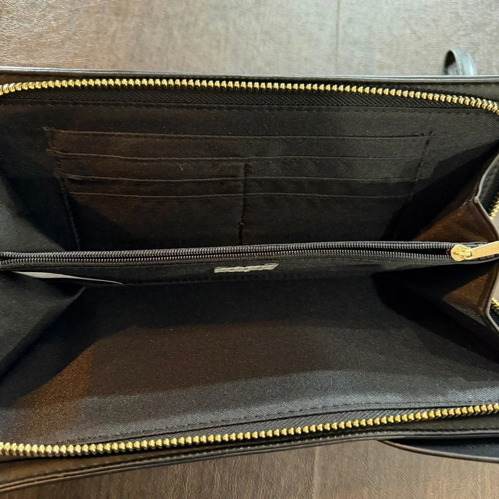 A New Day Elegant Black Bow Clutch 2 pockets with card holders Wristlet - Picture 3 of 8